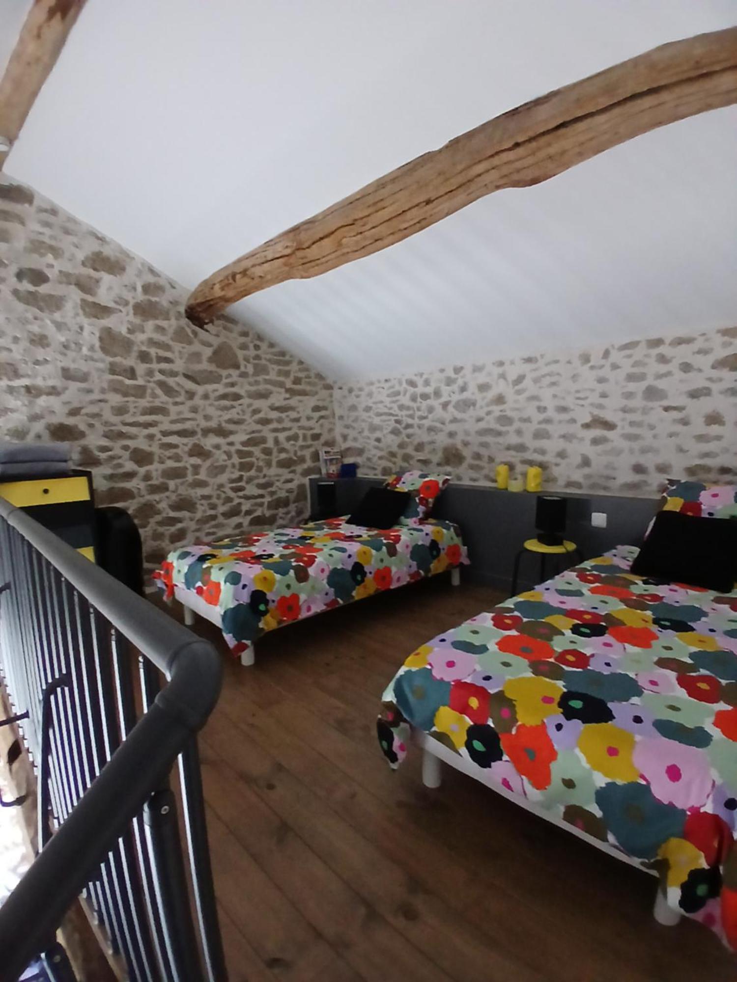 Les Chambres Du Couraud Saint-Aubin-des-Ormeaux Eksteriør bilde